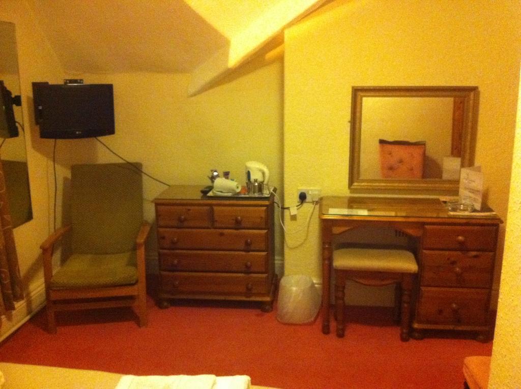Lisdoonie Hotel Barrow-in-Furness Номер фото