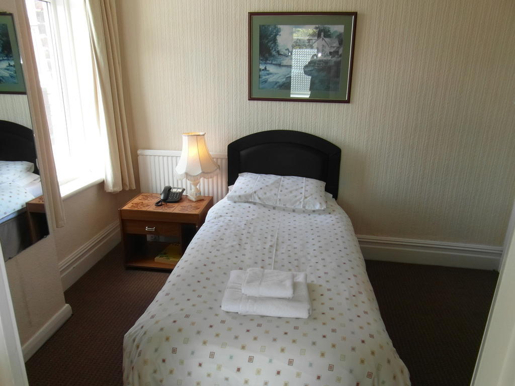 Lisdoonie Hotel Barrow-in-Furness Номер фото