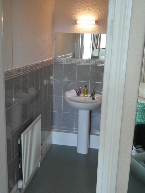 Lisdoonie Hotel Barrow-in-Furness Номер фото