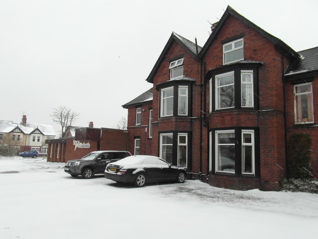 Lisdoonie Hotel Barrow-in-Furness Екстер'єр фото