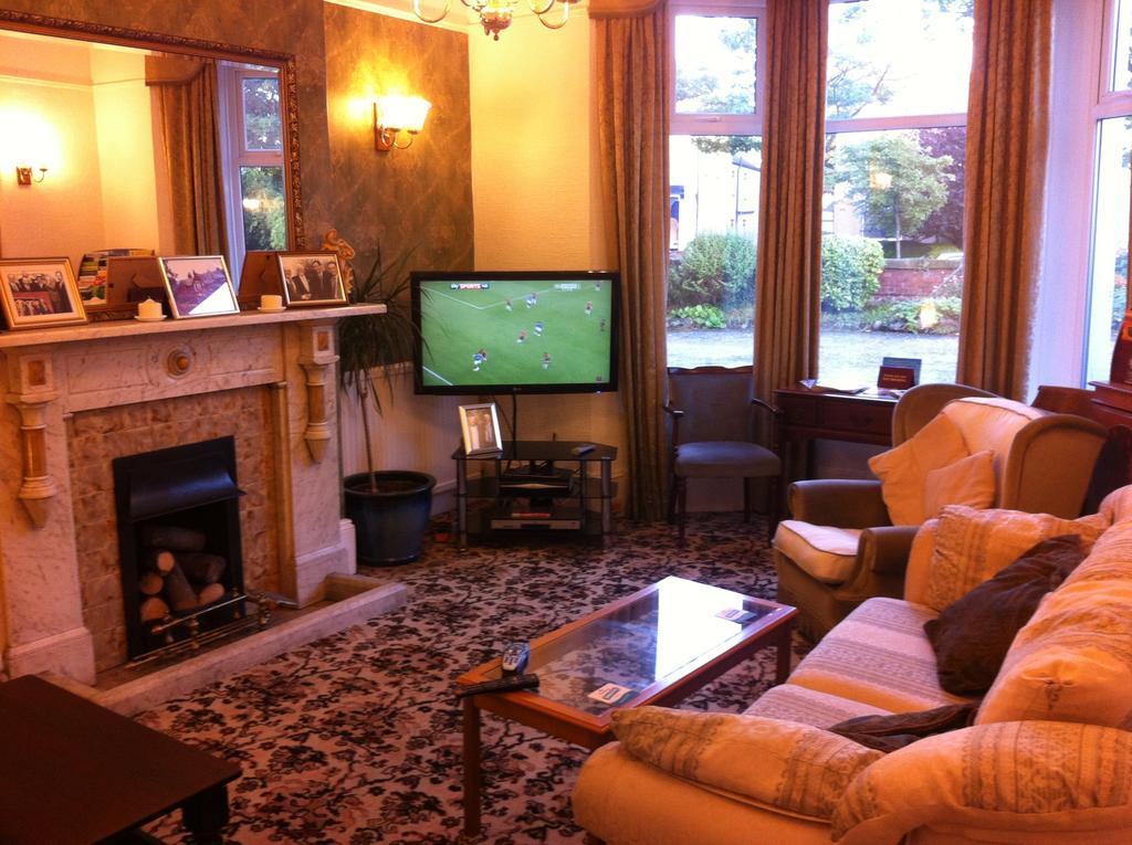 Lisdoonie Hotel Barrow-in-Furness Екстер'єр фото
